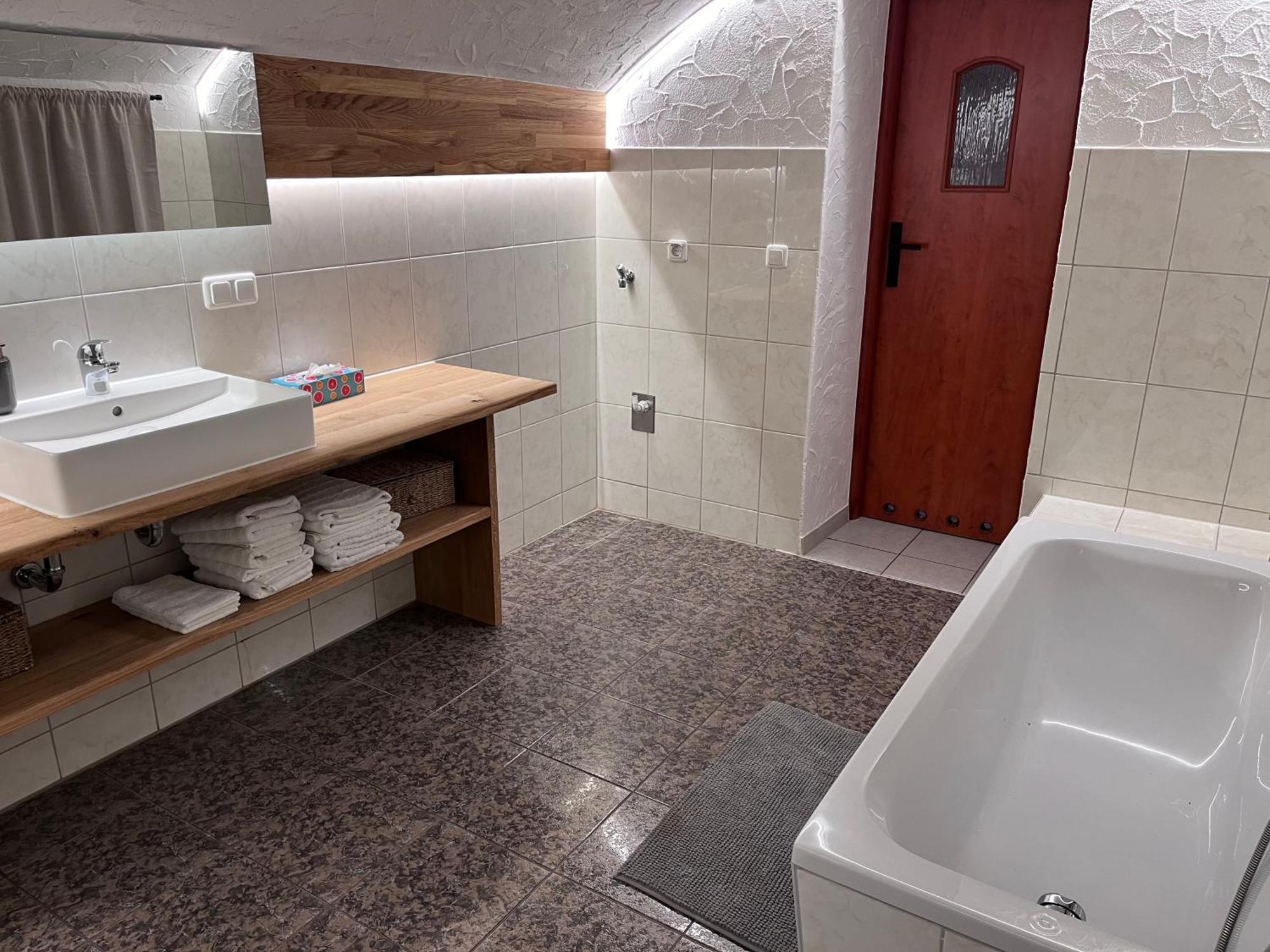 Landdomizil Zeissig Appartement Hoyerswerda Buitenkant foto
