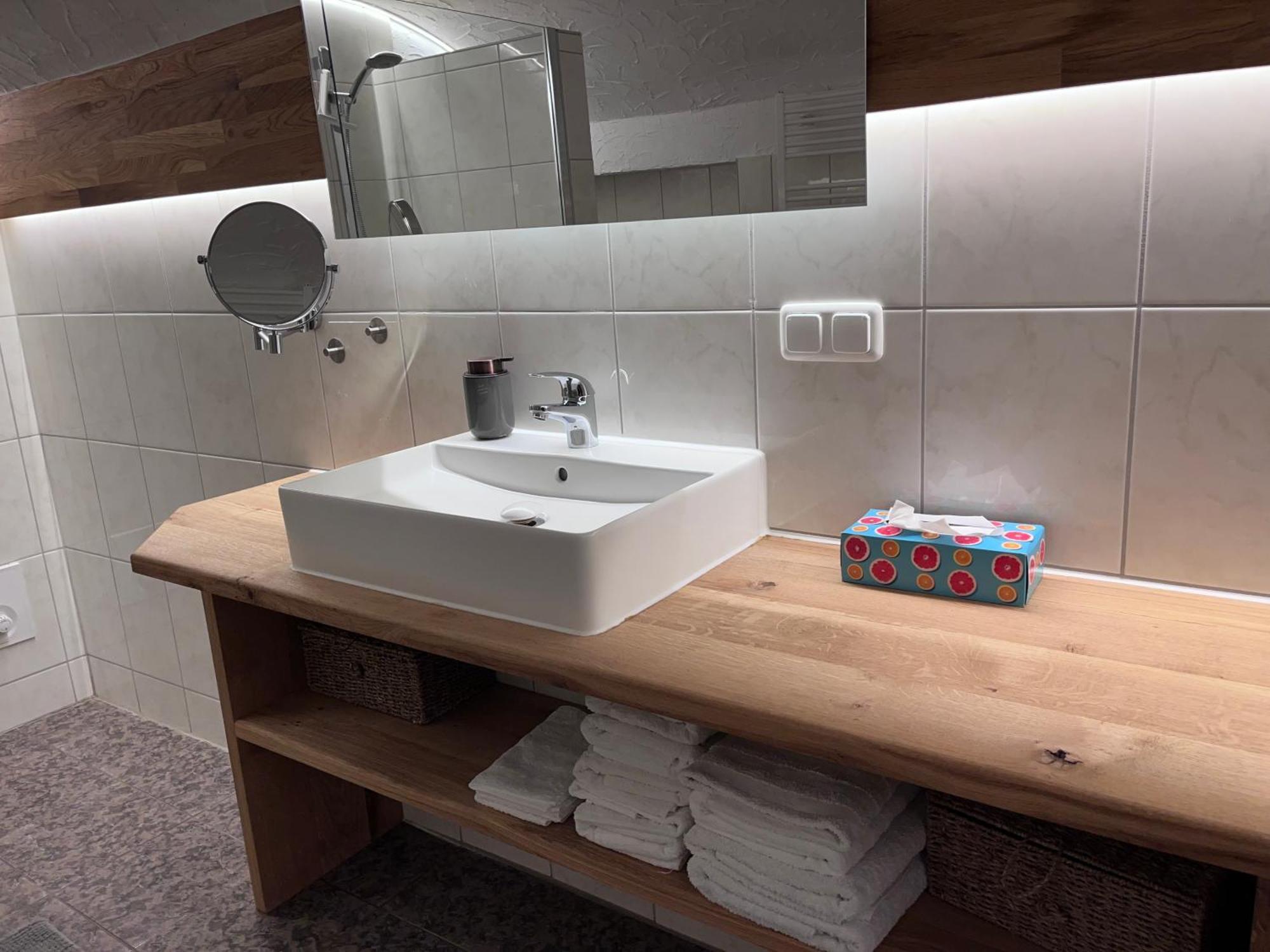 Landdomizil Zeissig Appartement Hoyerswerda Buitenkant foto